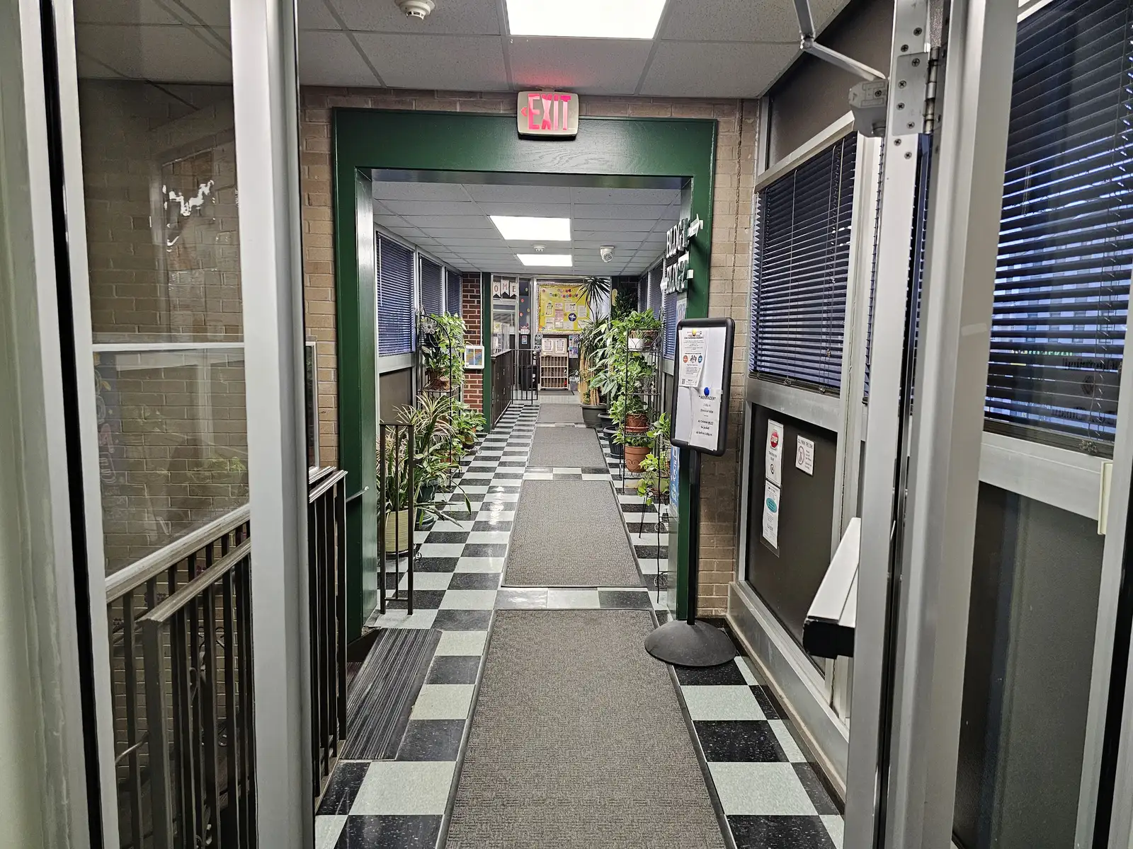 Reception and waiting area at PDC100