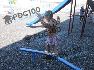 Child-Balance-Beam-2